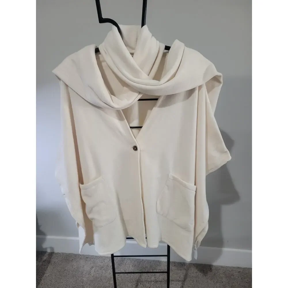 Cuddl Dud One Size Reg Cream Stretch Fleece Wrap Removable Scarf A667660 NWOT
